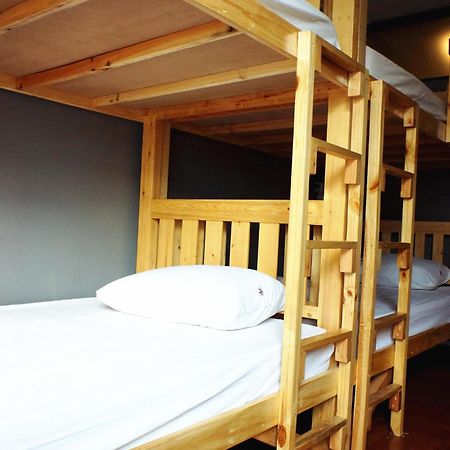 בנגקוק Ideer Hostel מראה חיצוני תמונה