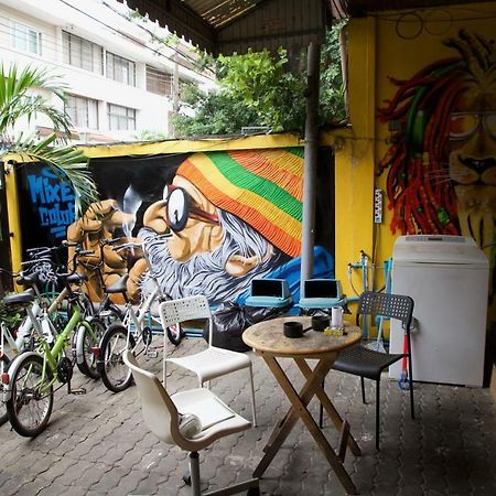 בנגקוק Ideer Hostel מראה חיצוני תמונה